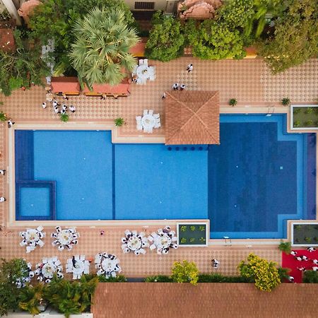 Somadevi Angkor Premium Hotel Сием Реап Екстериор снимка