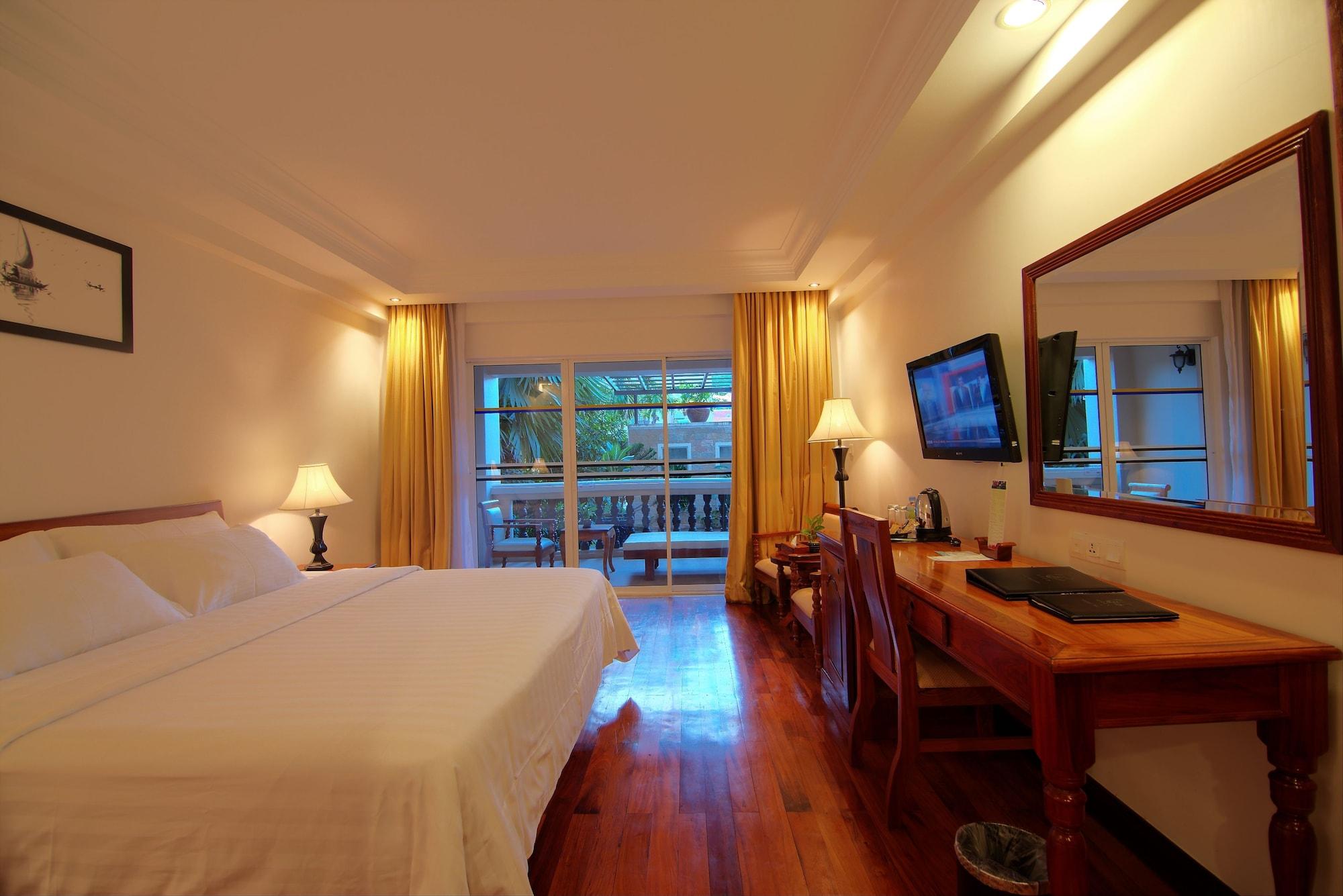 Somadevi Angkor Premium Hotel Сием Реап Екстериор снимка