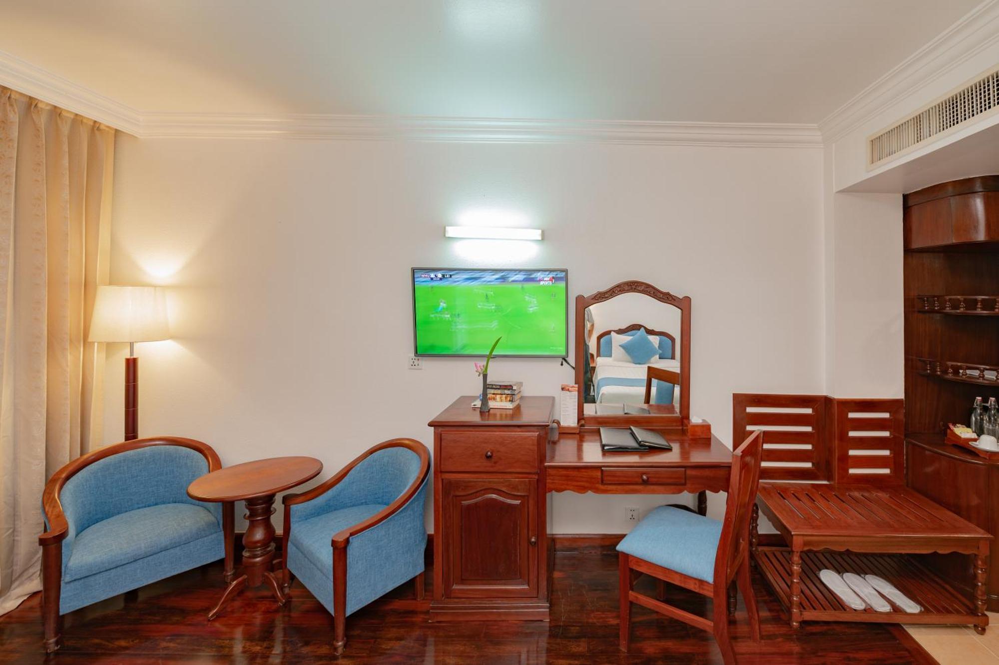 Somadevi Angkor Premium Hotel Сием Реап Екстериор снимка