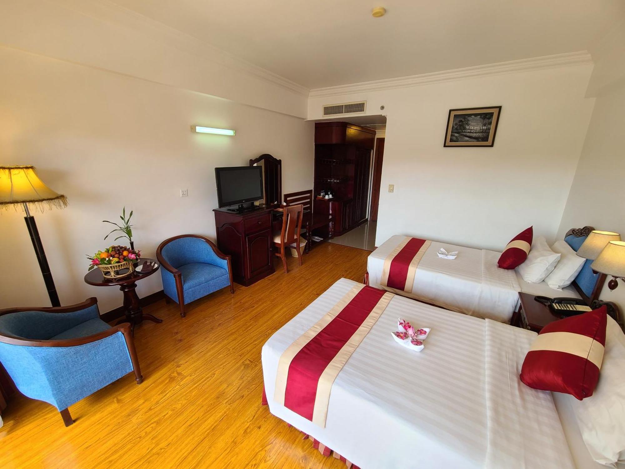 Somadevi Angkor Premium Hotel Сием Реап Екстериор снимка