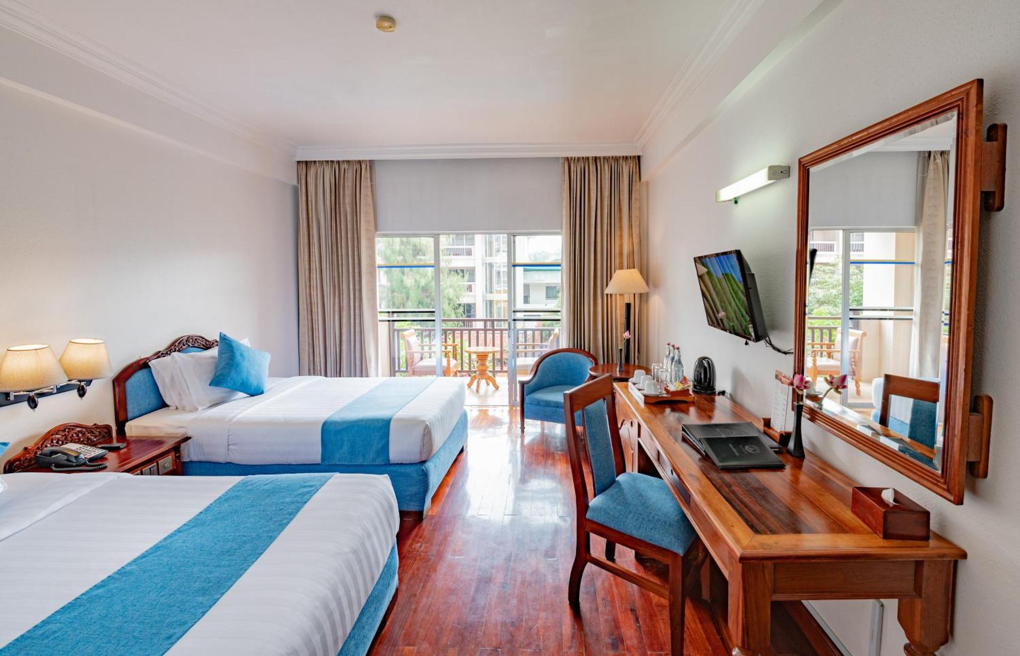 Somadevi Angkor Premium Hotel Сием Реап Екстериор снимка