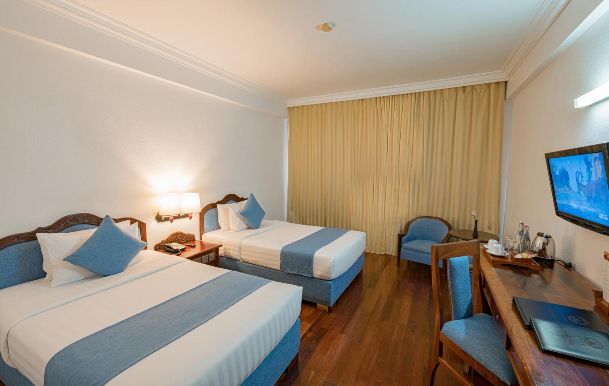 Somadevi Angkor Premium Hotel Сием Реап Екстериор снимка