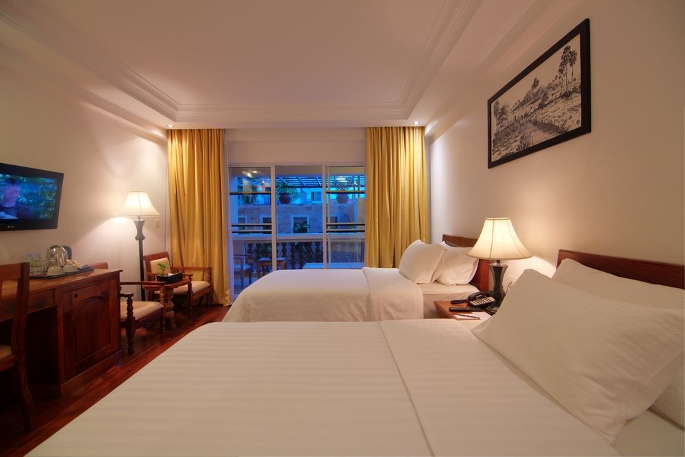 Somadevi Angkor Premium Hotel Сием Реап Екстериор снимка
