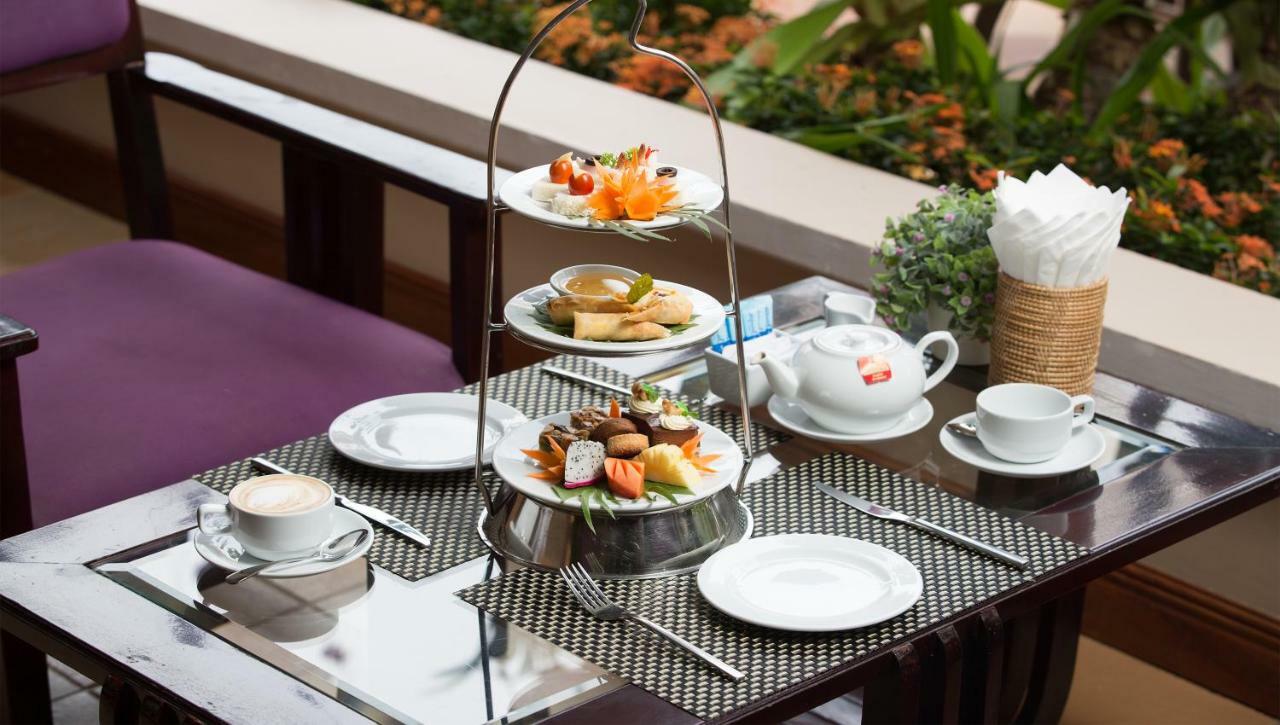 Somadevi Angkor Premium Hotel Сием Реап Екстериор снимка